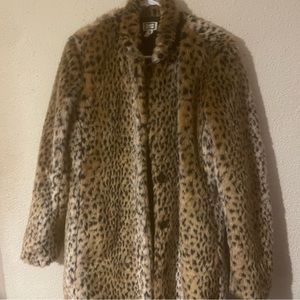 Movint cheetah coat